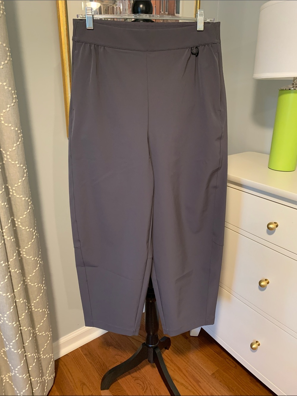 NWT Nike 24.7 Barrel Leg Pant
